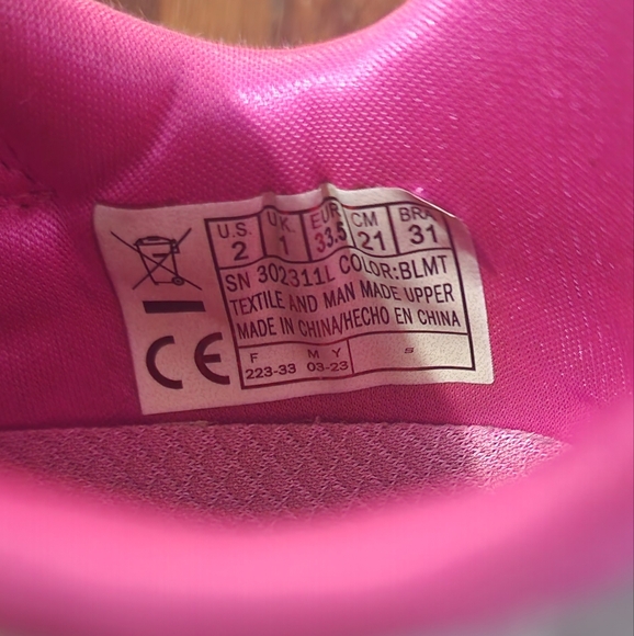 Sketchers Unicorn Dreams; size 2 - Picture 3 of 3